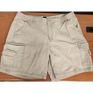 Basic Edition tan cargo shorts size 42
